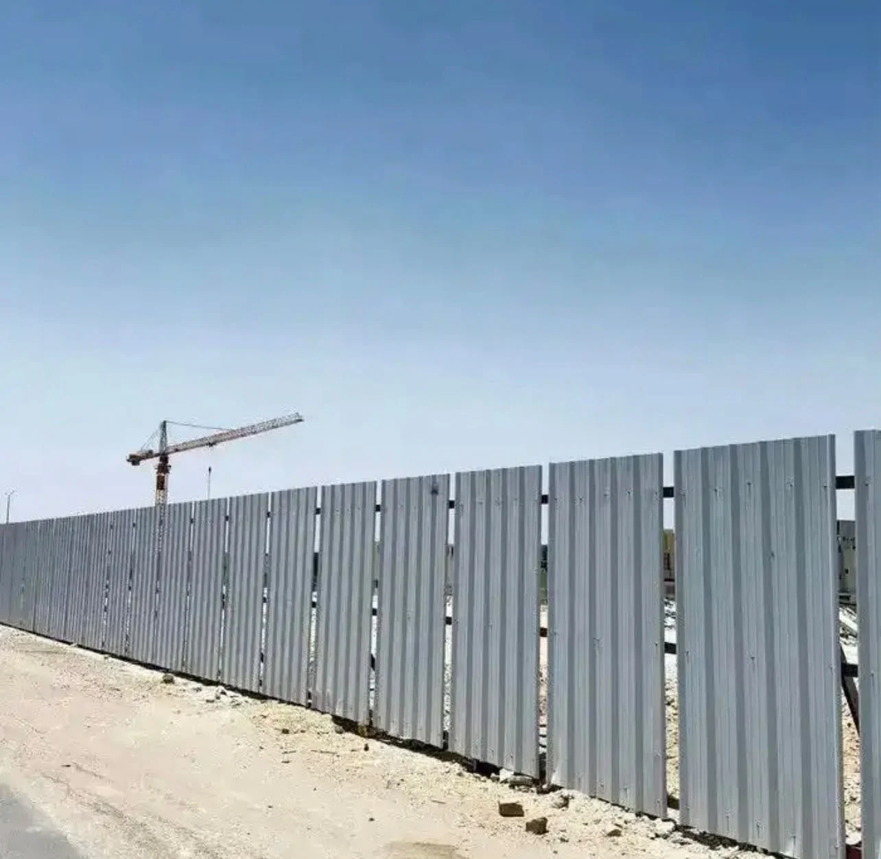 الأسوار الإعلانية